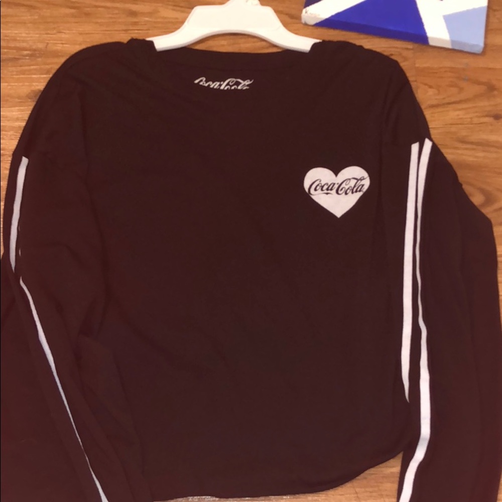 Loose long sleeve crop top